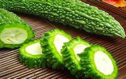 趴着墙墙吃瓜,揭秘趴墙墙吃瓜的独特风情