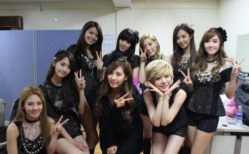 gidle吃瓜图片,揭秘偶像幕后趣事